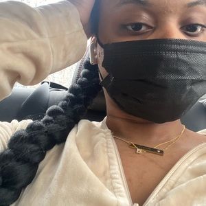 Meet your Posher, Avion